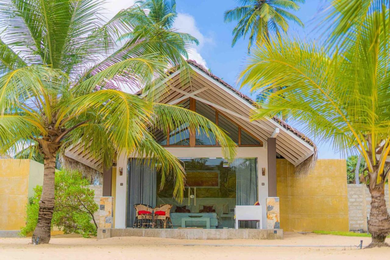 Blue Waves Kite Surfing Beach Resort Калпития Экстерьер фото