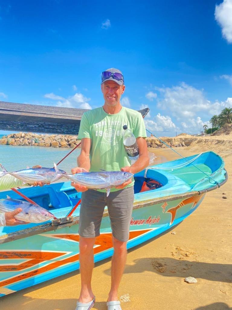 Blue Waves Kite Surfing Beach Resort Калпития Экстерьер фото